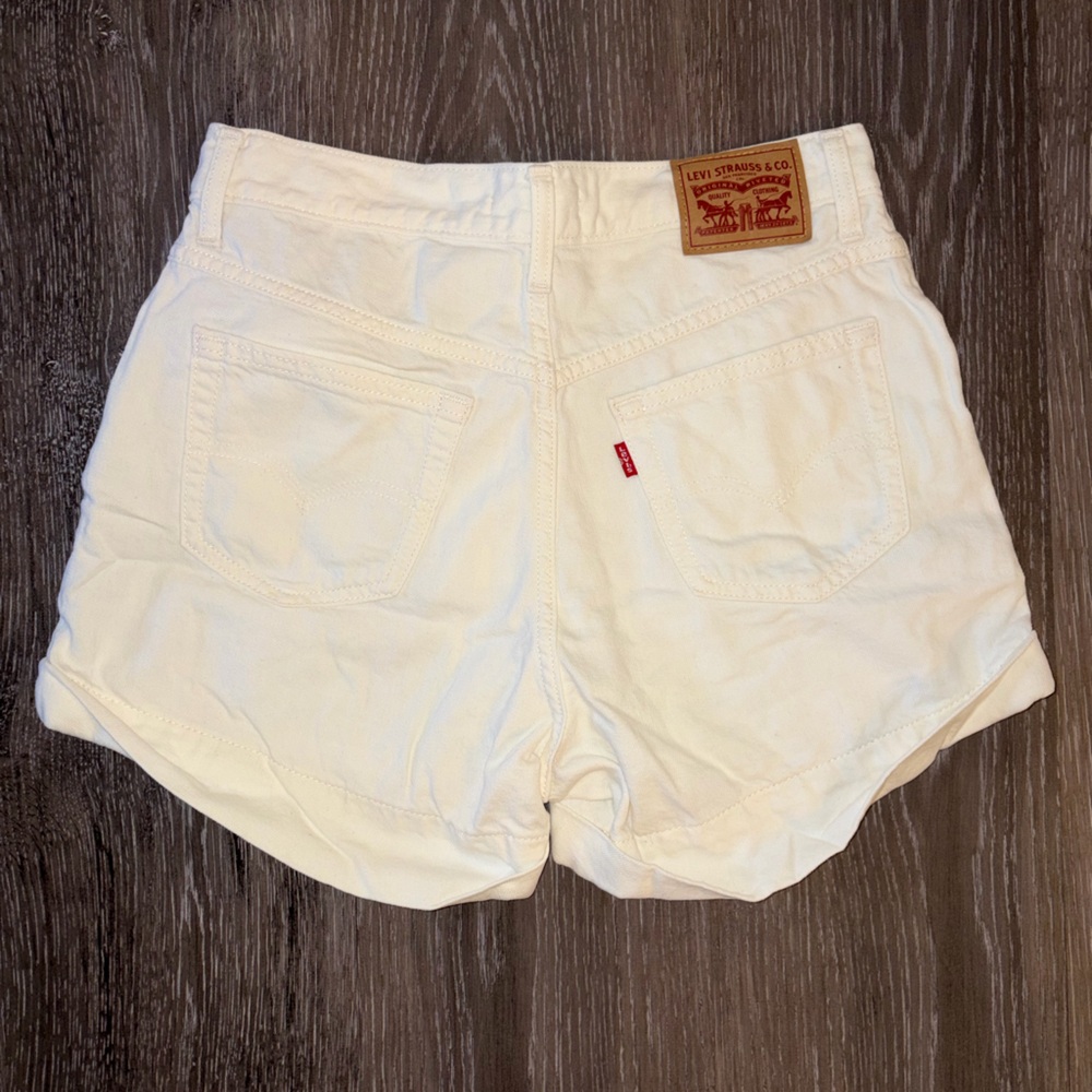 Levi's Women's Cream Jean Shorts